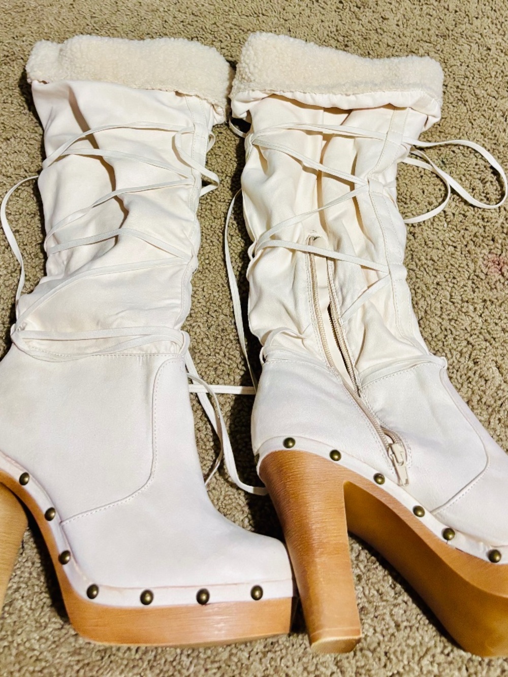 Lace up, thick heel boot